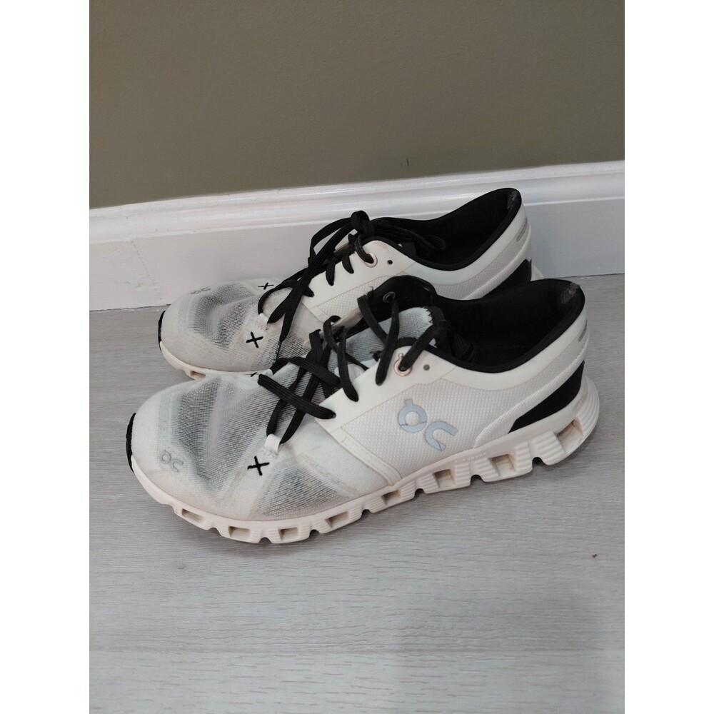 Size 8.5- ON Cloud X 3 White Black Womens Sneakers